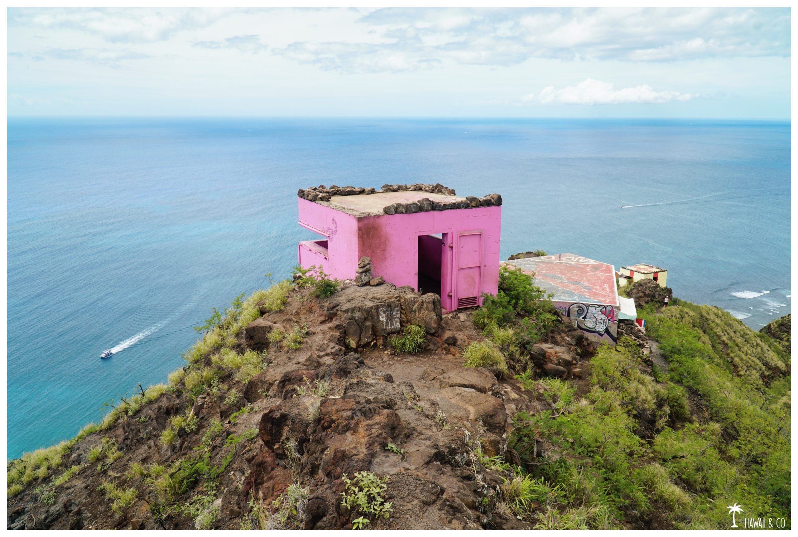 Hawaii and Co Pink Pillbox Hike Oahu
