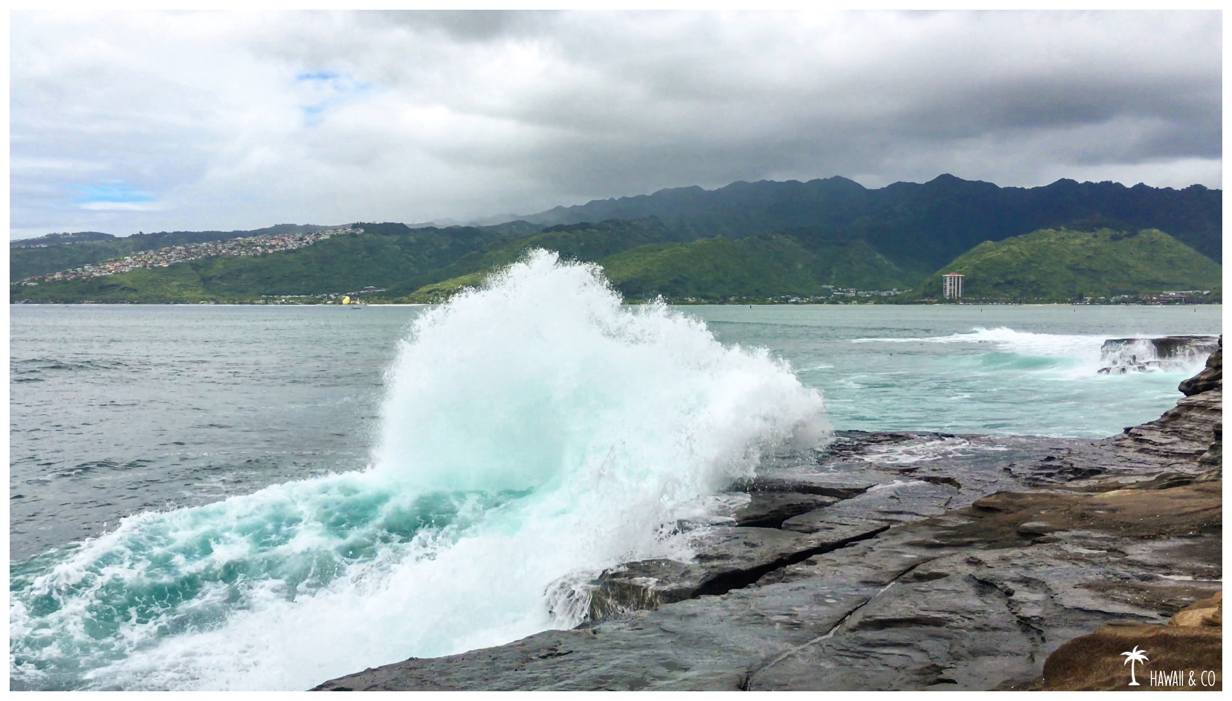 Hawaii and Co Spitting Cave China Walls